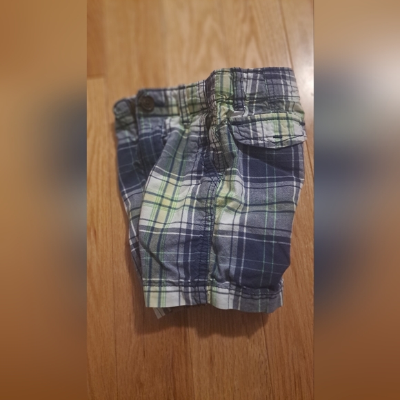 3T plaid shorts - Picture 4 of 4